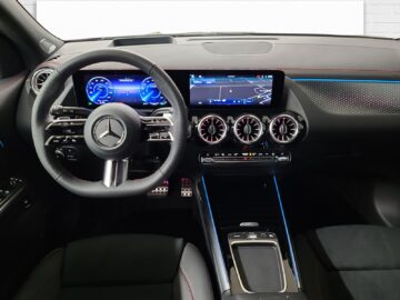 Mercedes-Benz EQA 300 AMG Line Excellence Edition