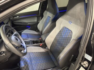 VW Golf VIII Variant 2.0 TSI R DSG 4motion