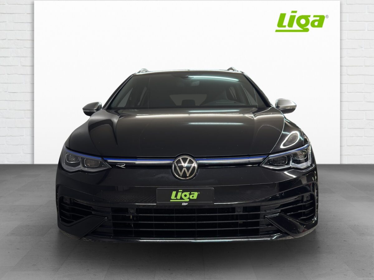 VW Golf VIII Variant 2.0 TSI R DSG 4motion