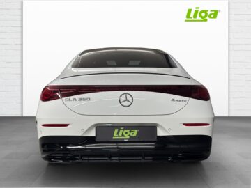 Mercedes-Benz CLA 350 Progressive 4matic