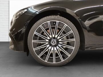 Mercedes-Benz E 220 d AMG Line 4Matic