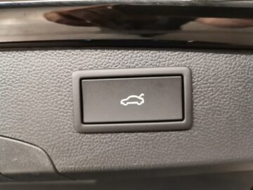 VW Passat Variant 2.0 TDI R-Line DSG 4motion