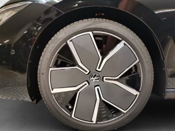 VW Passat Variant 2.0 TDI R-Line DSG 4motion