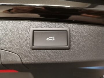VW Passat Variant 2.0 TDI Elegance DSG