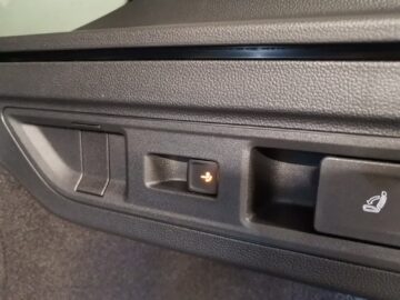VW Passat Variant 2.0 TDI Elegance DSG