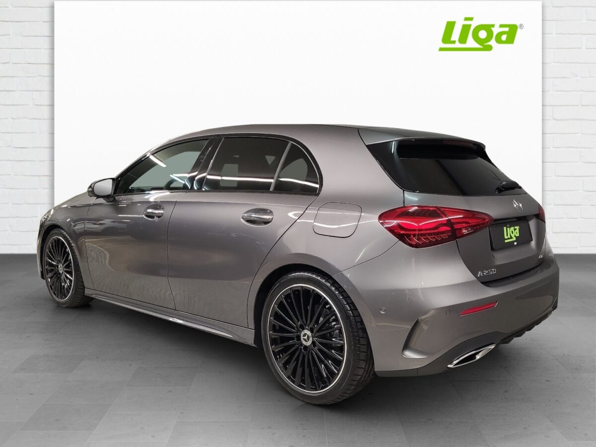 Mercedes-Benz A 250 AMG Line 4Matic