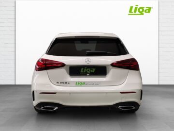 Mercedes-Benz A 250 e AMG Line