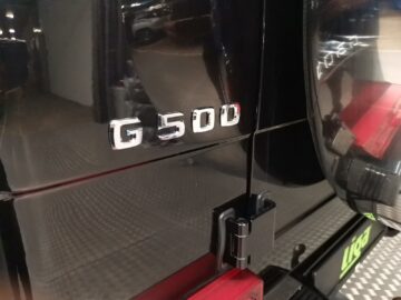 Mercedes-Benz G 500
