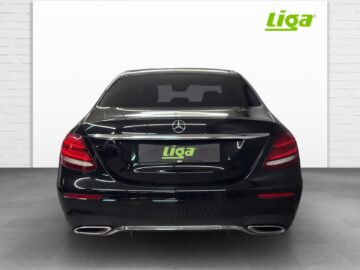 Mercedes-Benz E 200 AMG Line 4 Matic