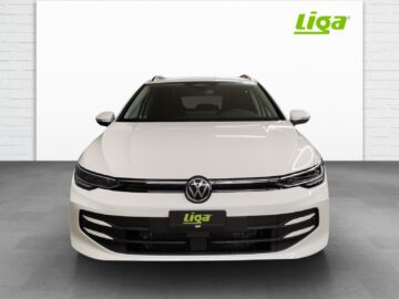 VW Golf VIII Variant 1.5 eTSI Life DSG