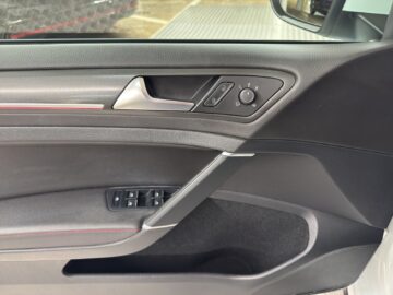 VW Golf VII 2.0 TSI 230 GTI DSG