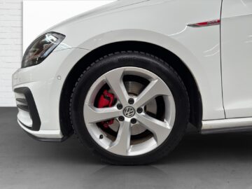 VW Golf VII 2.0 TSI 230 GTI DSG