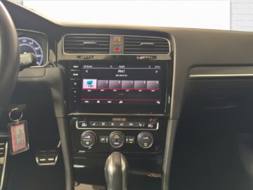 VW Golf VII 2.0 TSI 230 GTI DSG