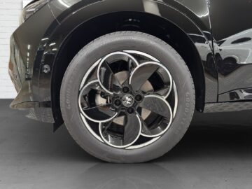Alfa Romeo Junior 1.2 Ibrida Sky Q4