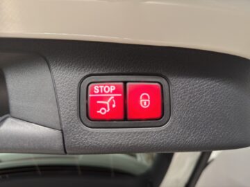 Mercedes-Benz GLA 250 e AMG Line EQ Hybrid Technology