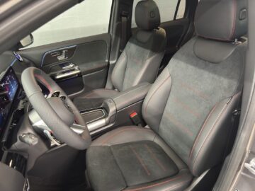 Mercedes-Benz GLA 200 AMG Line Night Star