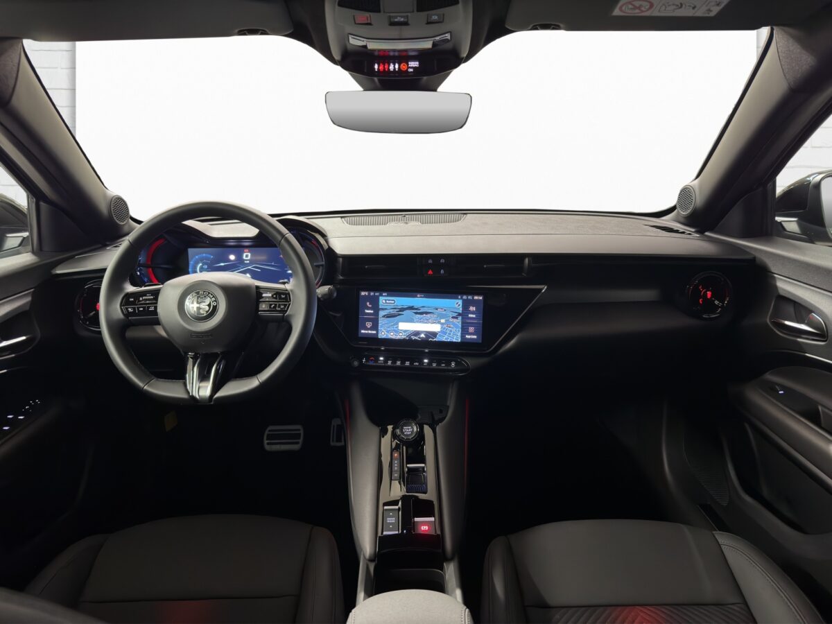 Alfa Romeo Junior 1.2 Ibrida Q4