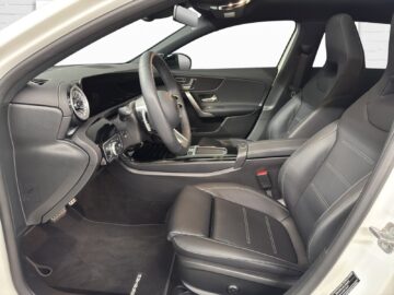 Mercedes-Benz A 250 AMG Line 4 Matic