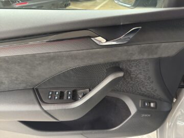 Skoda Octavia Combi 2.0 TDI RS 4×4 DSG