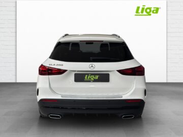 Mercedes-Benz GLA 200 AMG Line Night Star