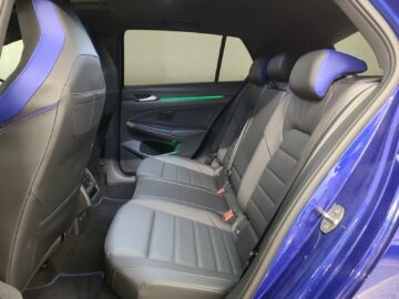 VW Golf VIII 2.0 TSI R Performance DSG 4mot