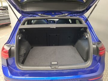 VW Golf VIII 2.0 TSI R Performance DSG 4mot