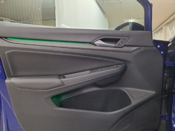 VW Golf VIII 2.0 TSI R Performance DSG 4mot