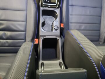 VW Golf VIII 2.0 TSI R Performance DSG 4mot