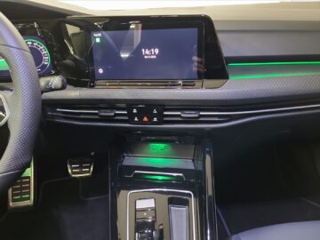 VW Golf VIII 2.0 TSI R Performance DSG 4mot