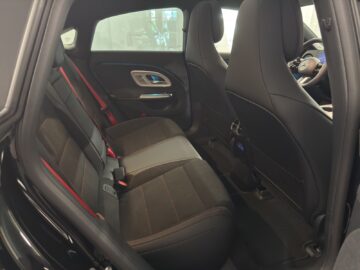 Mercedes-Benz CLA 350 AMG Line 4Matic