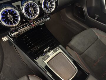 Mercedes-Benz A 220 d AMG Line