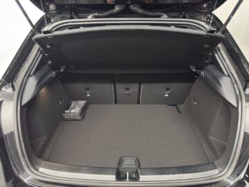 Mercedes-Benz A 200 Advanced Plus Night Star