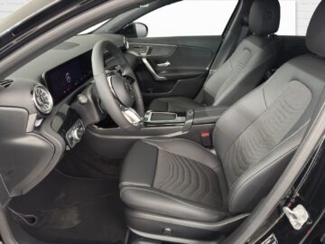 Mercedes-Benz A 200 Advanced Plus Night Star