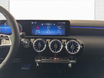 Mercedes-Benz A 200 Advanced Plus Night Star