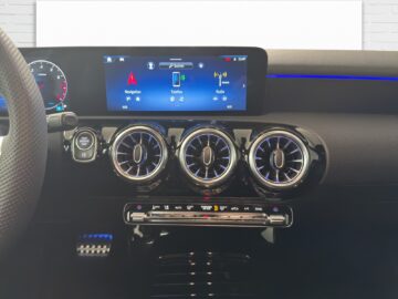 Mercedes-Benz A 200 AMG Line Night Star