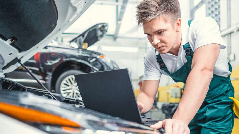 Automobil-Mechatroniker Mercedes-Benz (m/w/d)