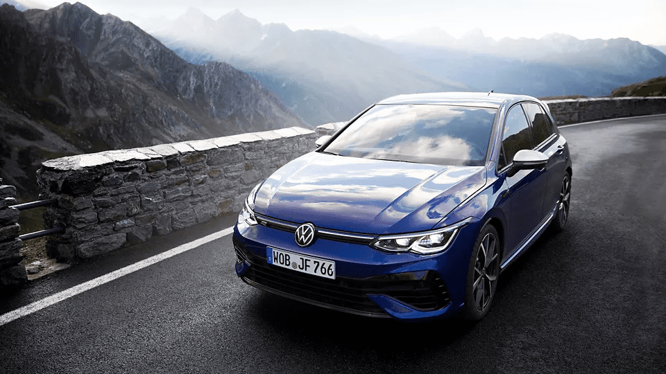 VW Golf R VW ID3