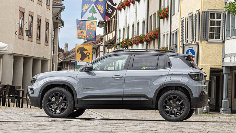 Der neue Jeep® Avenger 4xe – The North Face Edition